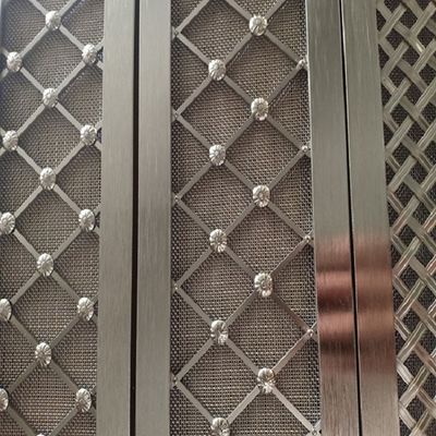 মেটালিক আর্কিটেকচারাল Woven Wire Mesh স্টেইনলেস স্টীল Woven Wire Mesh গ্রিড কেবিনেট সজ্জা জন্য