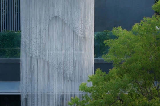 অ্যালুমিনিয়াম চেইন ফ্লাই স্ক্রিন একটি আরামদায়ক এবং পোকামাকড় মুক্ত বাড়ির জন্য চূড়ান্ত সমাধান