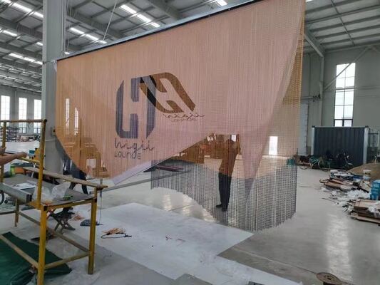 শিল্পের জন্য আদর্শ টেকসই অ্যালুমিনিয়াম চেইন ফ্লাই স্ক্রিন, কার্যকর পোকামাকড় সুরক্ষা এবং দীর্ঘস্থায়ী কর্মক্ষমতা প্রদান করে