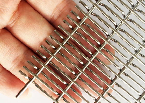ব্রাস আর্কিটেকচারাল Woven Wire Mesh ব্যাসার্ধ 0.02mm-2.03mm পারফরম্যান্স